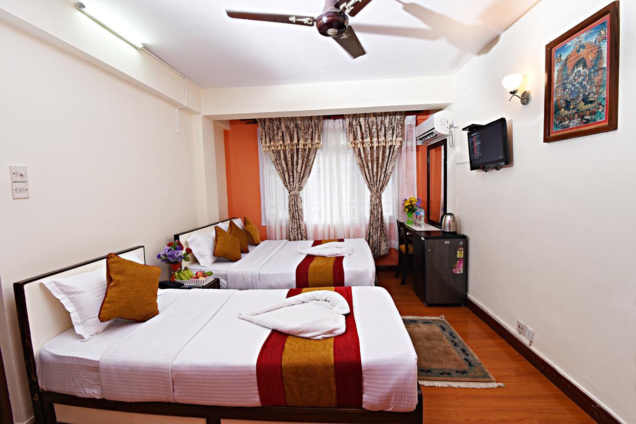 Hotel Pleasure Home Katmandu Dış mekan fotoğraf