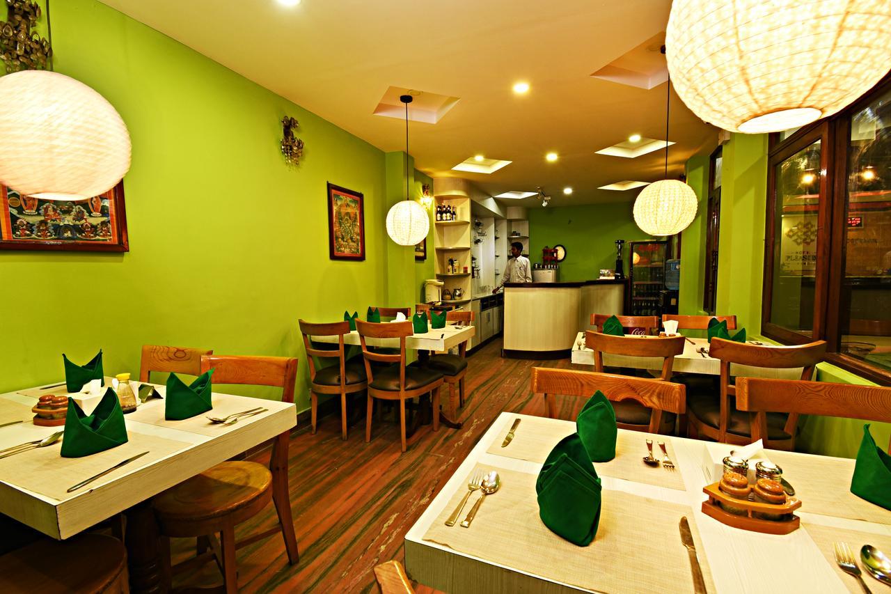 Hotel Pleasure Home Katmandu Dış mekan fotoğraf