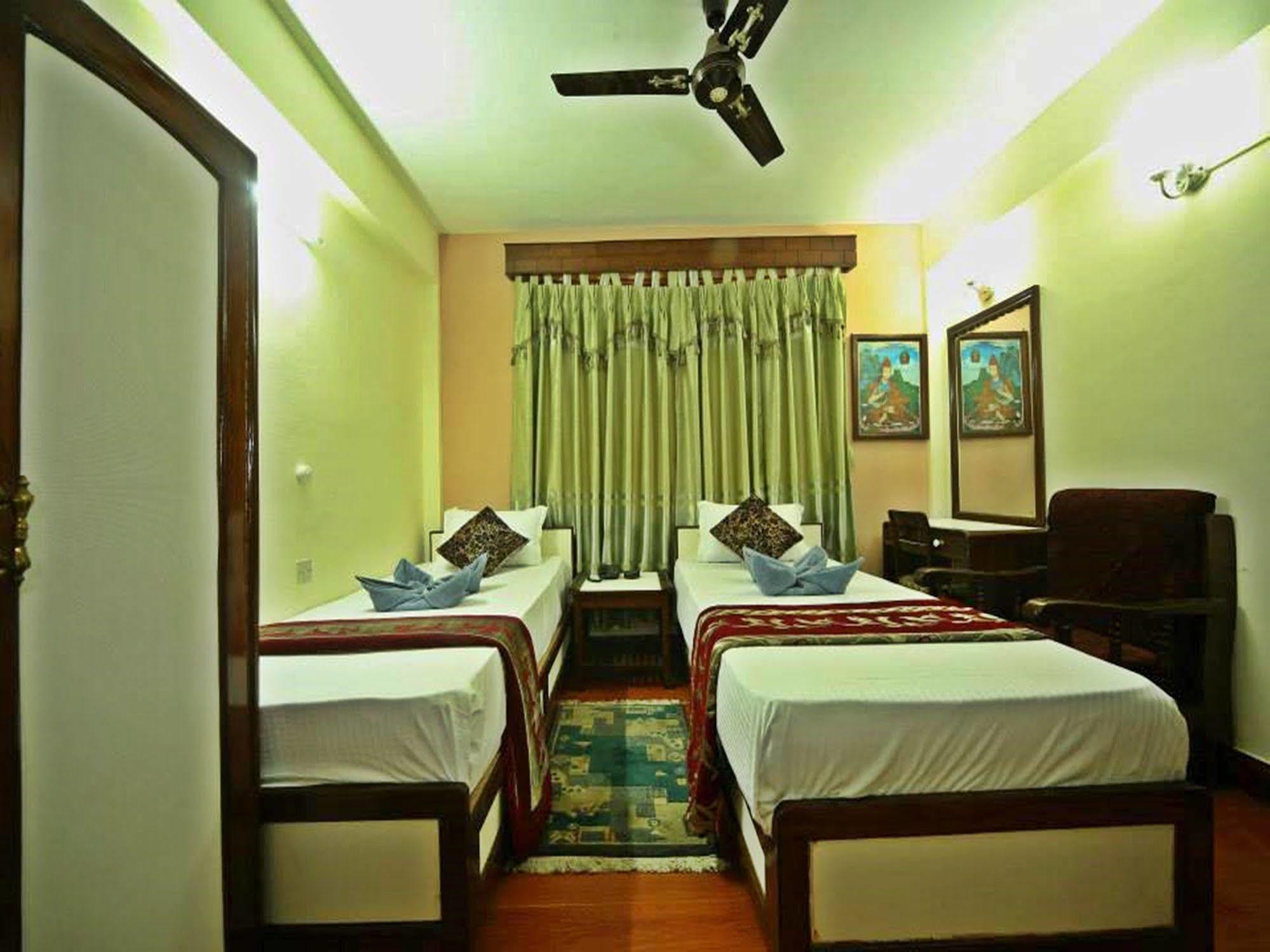 Hotel Pleasure Home Katmandu Dış mekan fotoğraf