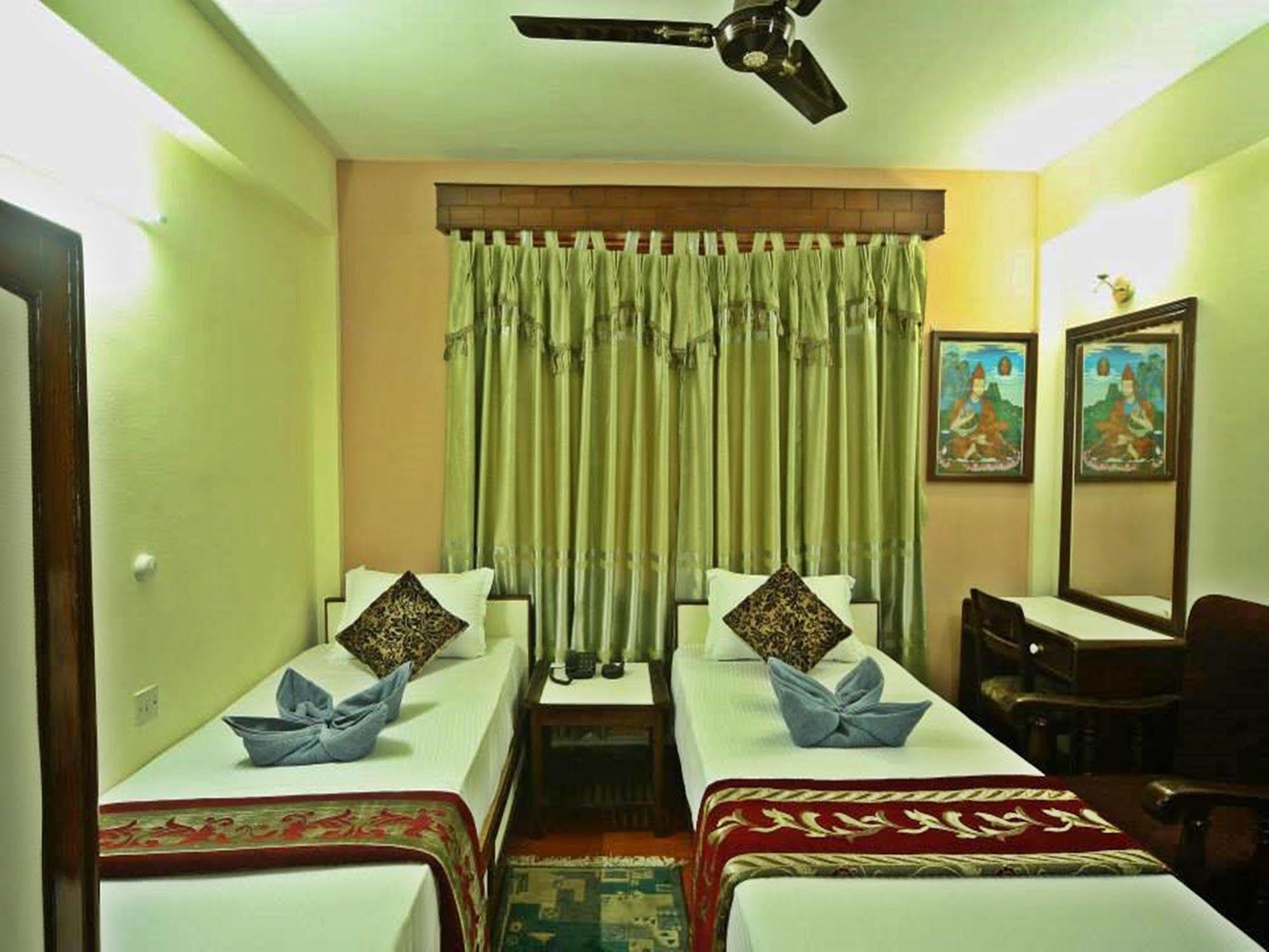 Hotel Pleasure Home Katmandu Dış mekan fotoğraf
